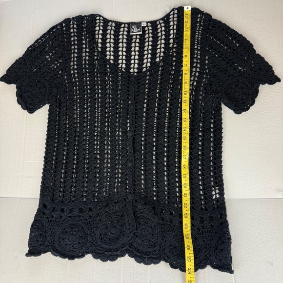 Ali Miles Black Crochet Knit Button Front Short Sleeve V Neck Top Size Large - Picture 8 of 9